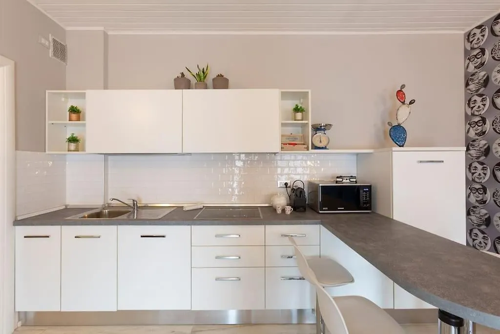 My Charming Apartments Ai Navigli-Vigevano Suite Milan